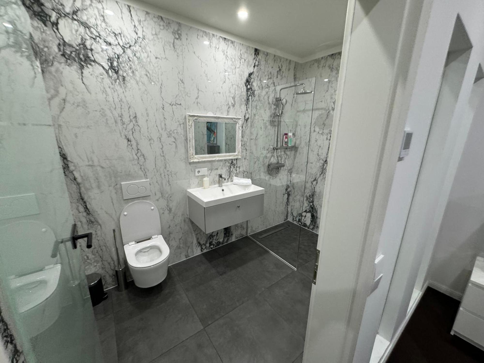Design Apartment In The Centre Of Vienna Esterno foto