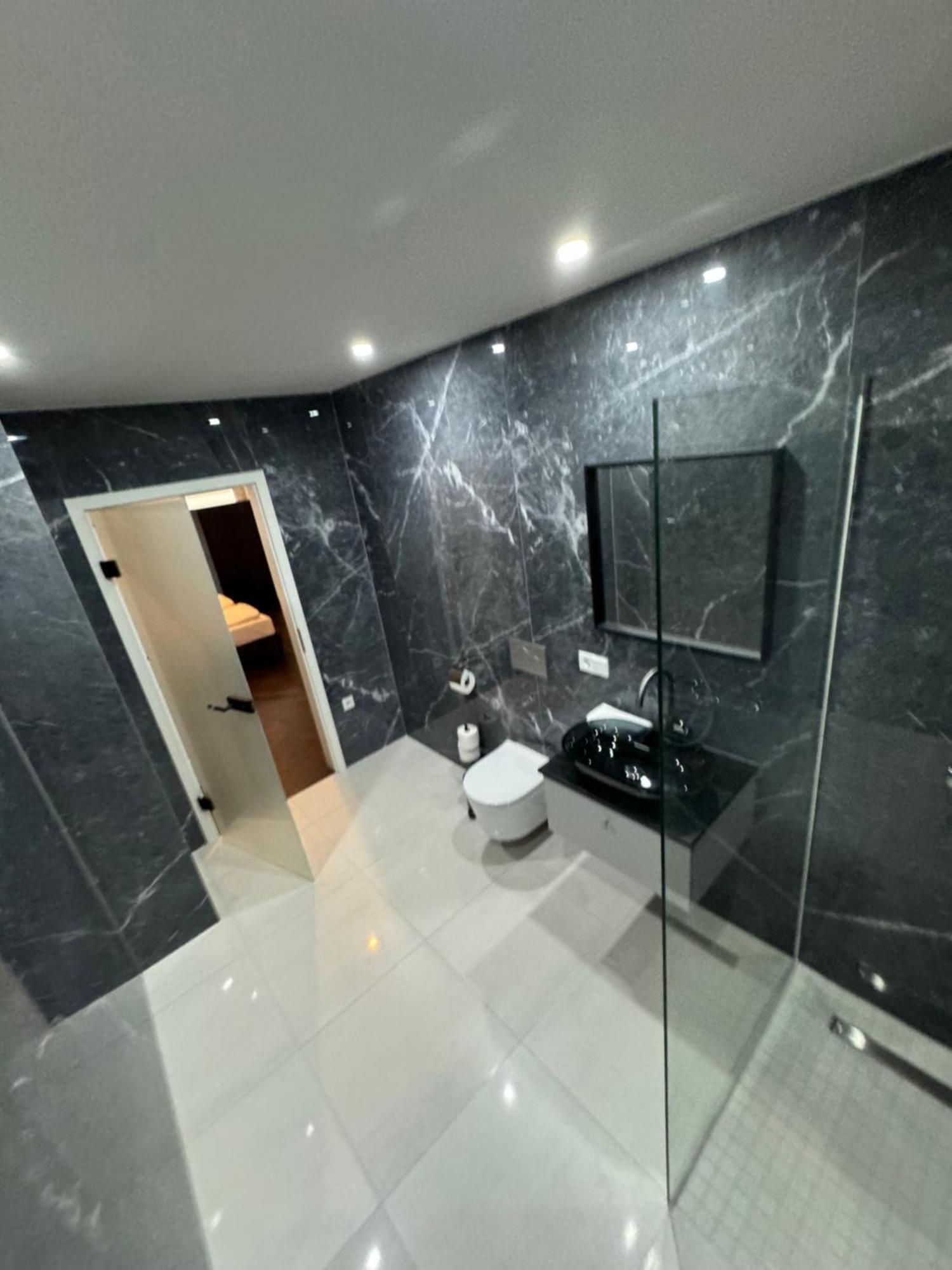 Design Apartment In The Centre Of Vienna Esterno foto