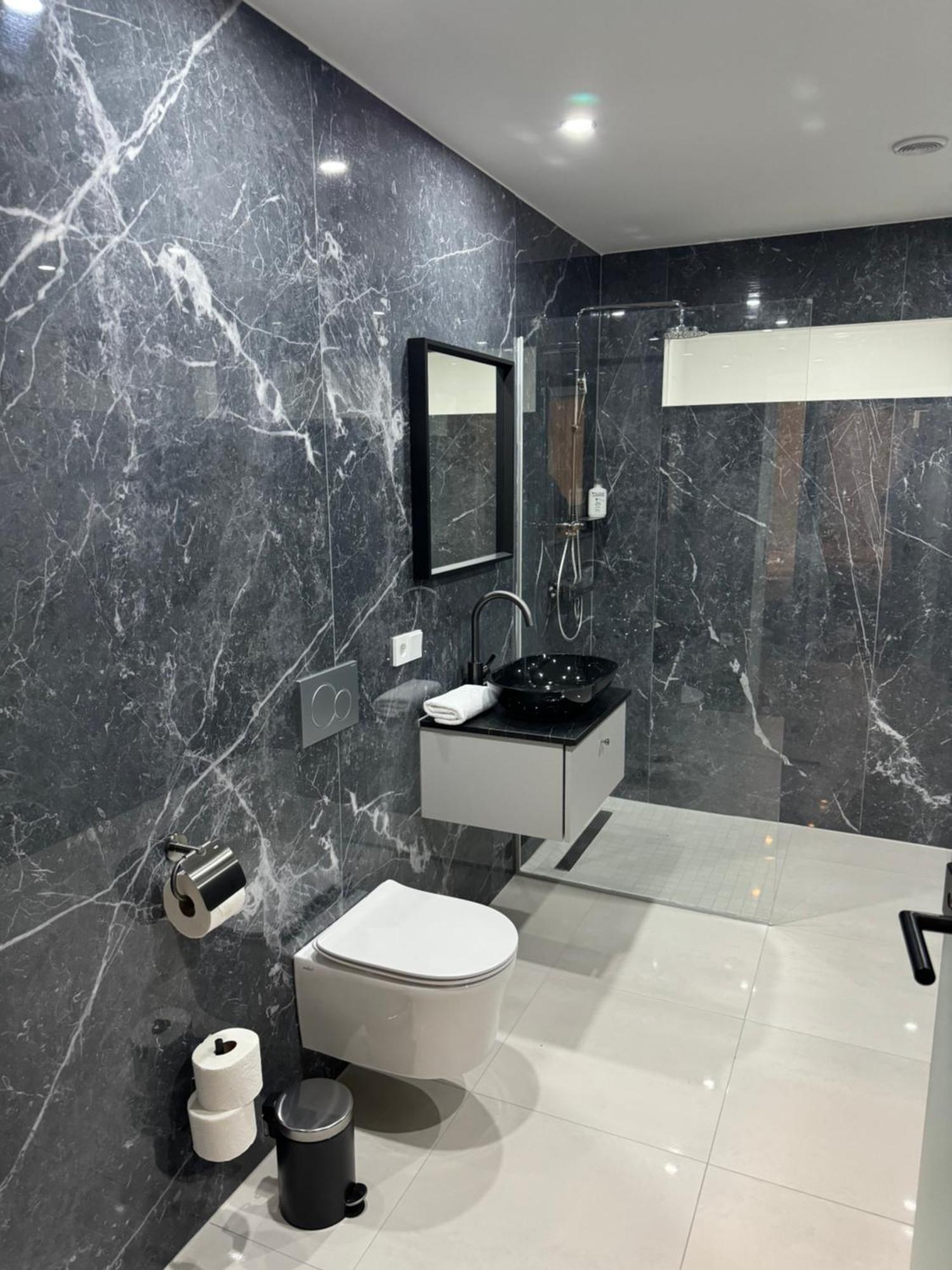 Design Apartment In The Centre Of Vienna Esterno foto